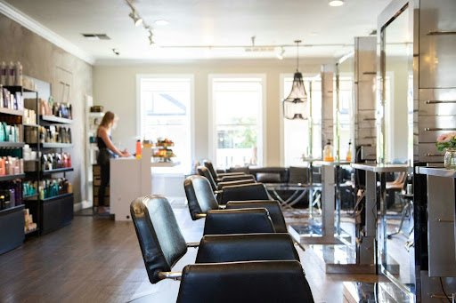 Financial Upside: How Renting Chairs Can Boost Your Salon’s Revenue
