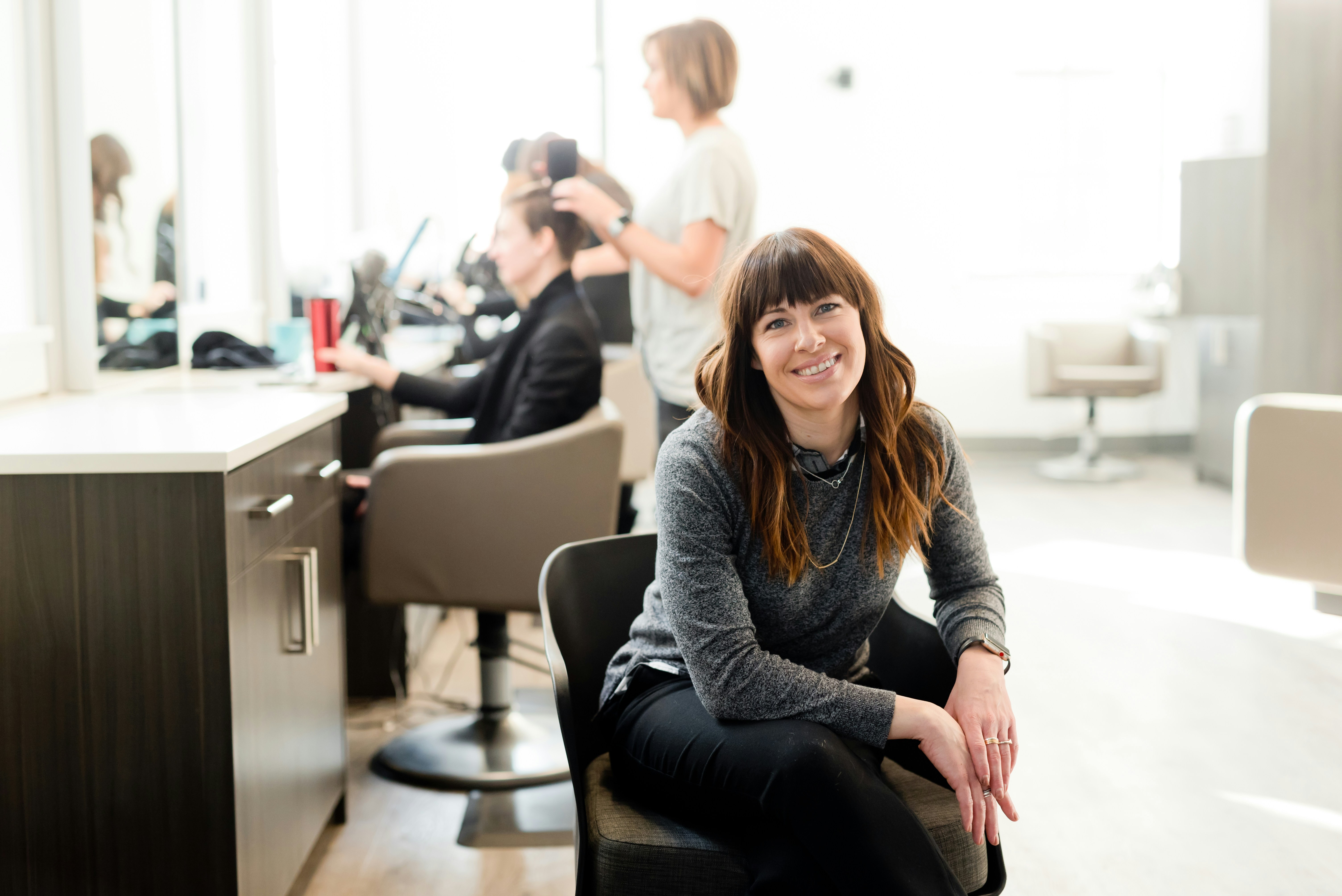 Is Renting Chairs the Right Move for Your Salon? Here’s How to Decide