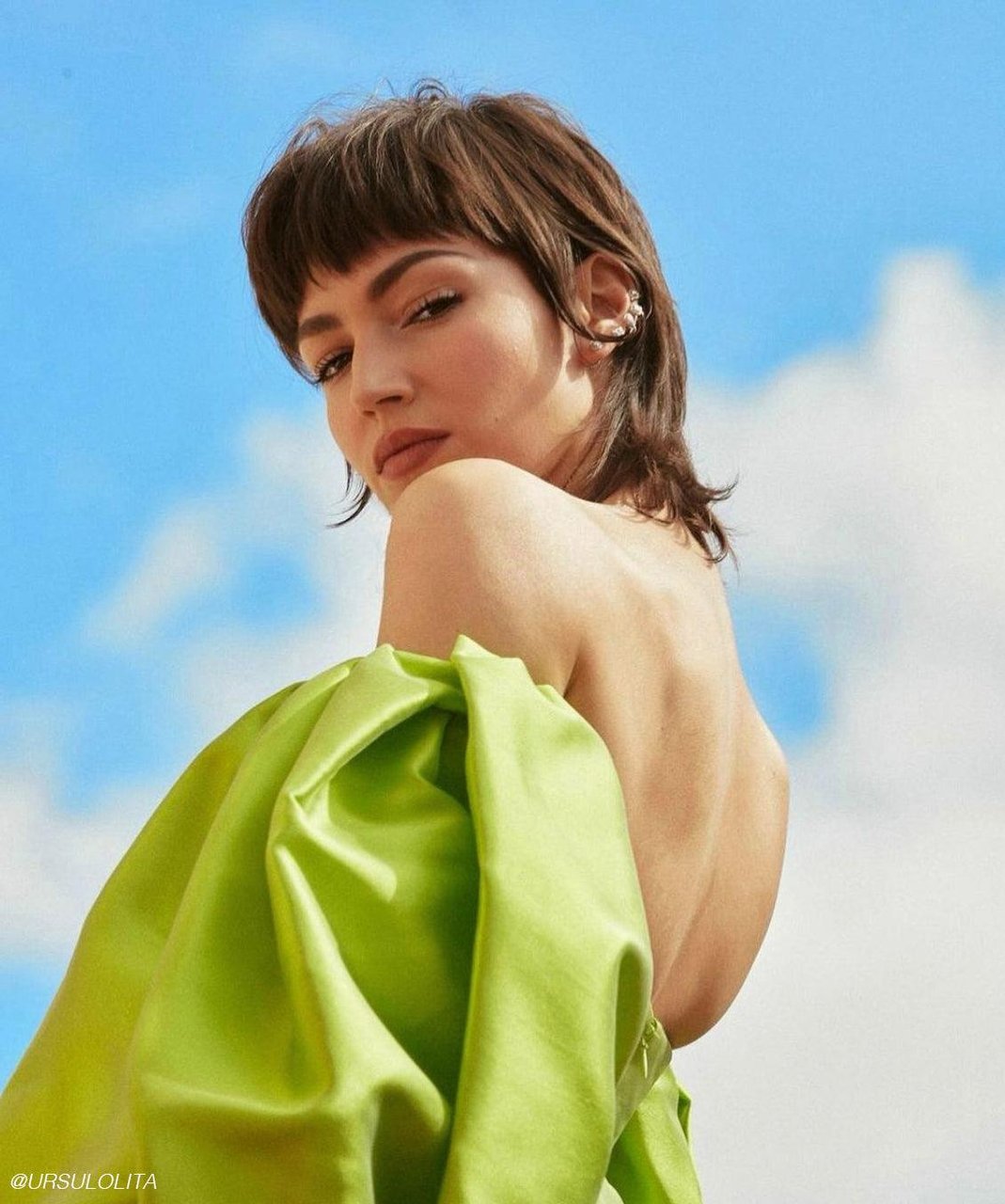 The Mixie Haircut Trend — What It Is & How To Get The Look