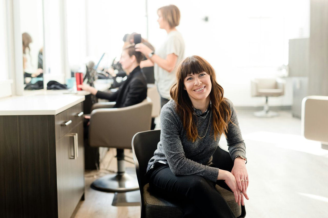 Is Renting Chairs the Right Move for Your Salon? Here’s How to Decide